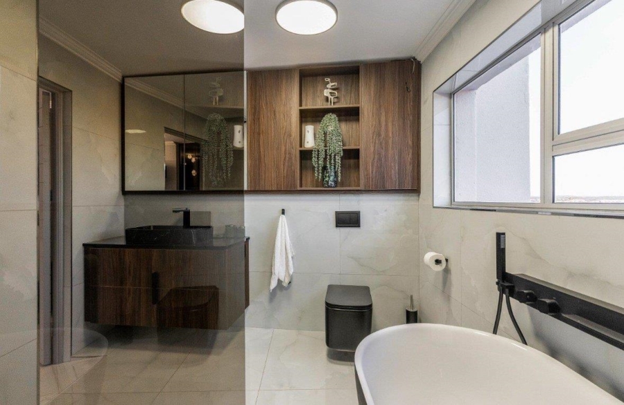 4 Bedroom Property for Sale in Beachfront Western Cape